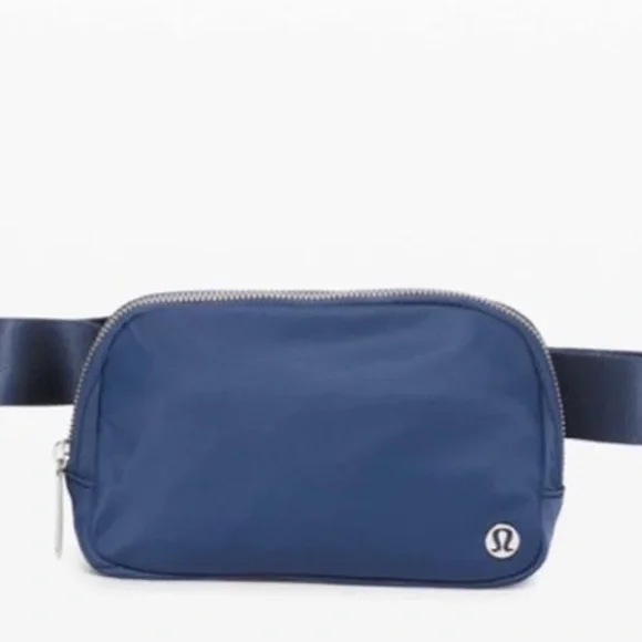 NWOT Lululemon Everywhere Belt Bag Ink Blue OG Original - Picture 11 of 13